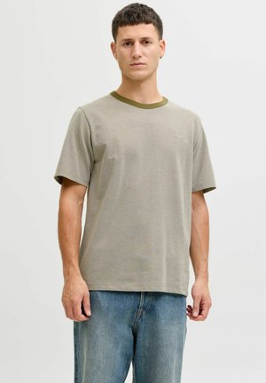 LOGO RUNDHALS - Lihtne T-särk - martini olive