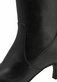 Marco Tozzi Bottes - black