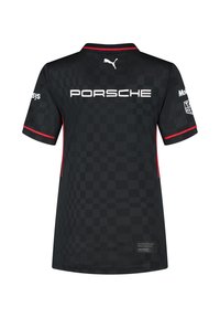 Czarna, krótka koszulka polo z wzorem w kratkę, czerwonymi akcentami oraz białym napisem "PORSCHE" z tyłu. Wykonana z oddychającej tkaniny.