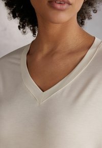Intimissimi Langarmshirt - natürlich vanilla ivory