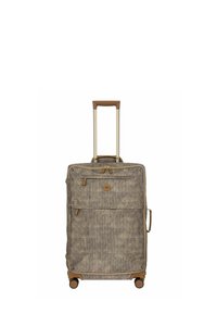 Valise à roulettes en tissu beige texturé avec un motif subtil, accents beige clair, une poignée télescopique et une poche zippée à l'avant.