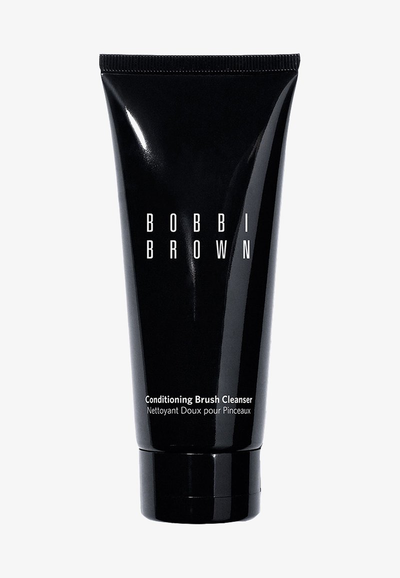 Tubo compressibile nero con finitura lucida. L'etichetta frontale mostra "BOBBI BROWN" in bianco, con "Conditioning Brush Cleanser" sottostante.
