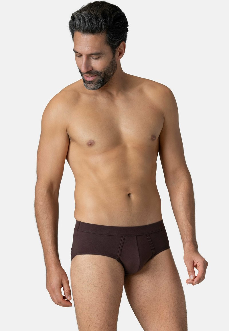 superstar slip on Brun femme