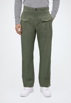 GAP, GAPSTUDIO HERRINGBONE BAGGY PANTS - Pantalon classique - green