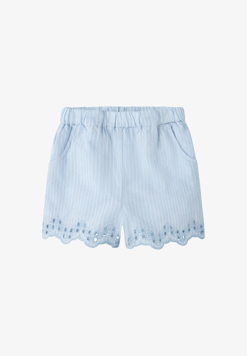Short rayé bleu clair avec ceinture élastique et ourlet festonné avec détail en dentelle œillet, deux poches latérales.