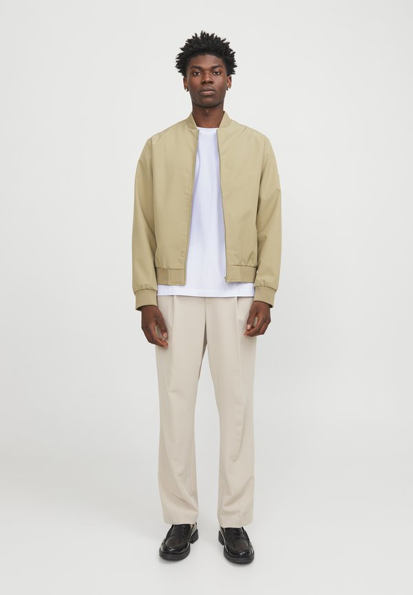 JJEURBAN EDGE TEE NOOS - Basic T-shirt - weiß2