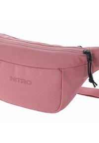 Heuptas in zacht roze stof met een gladde textuur, voorzien van een ritsluiting en een vo pocket met de tekst "NITRO" in reliëf. Inclusief verstelbare strap.