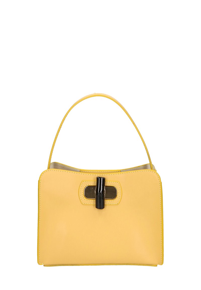 Borsa a tracolla gialla in pelle con una forma strutturata, manico arrotondato e un dettaglio centrale di chiusura nera. Texture liscia, design minimalista.