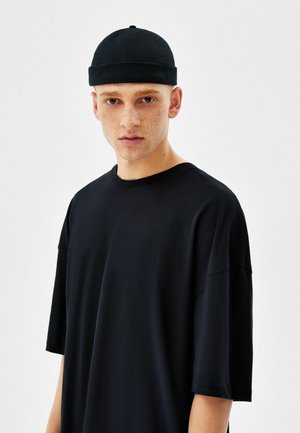 BASIC SHORT - Huer - black