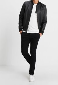 edc by Esprit Chino - black
