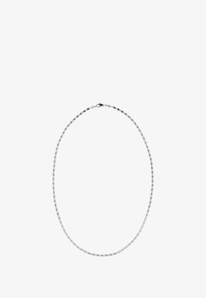 Srebrny naszyjnik łańcuszkowy z prostokątnymi ogniwami, o polerowanej powierzchni, lekko elastyczny, z zapięciem.