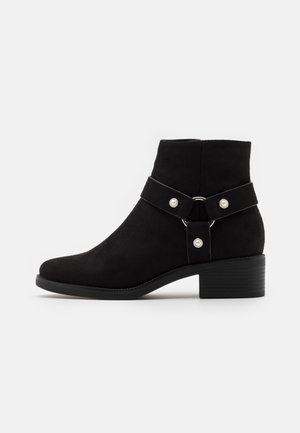 Stivaletti - black