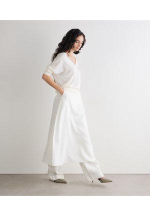 Falconeri V-NECK - Striktrøje - white