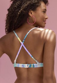 Venice Beach Bikinio viršutinė dalis - lila bedruckt