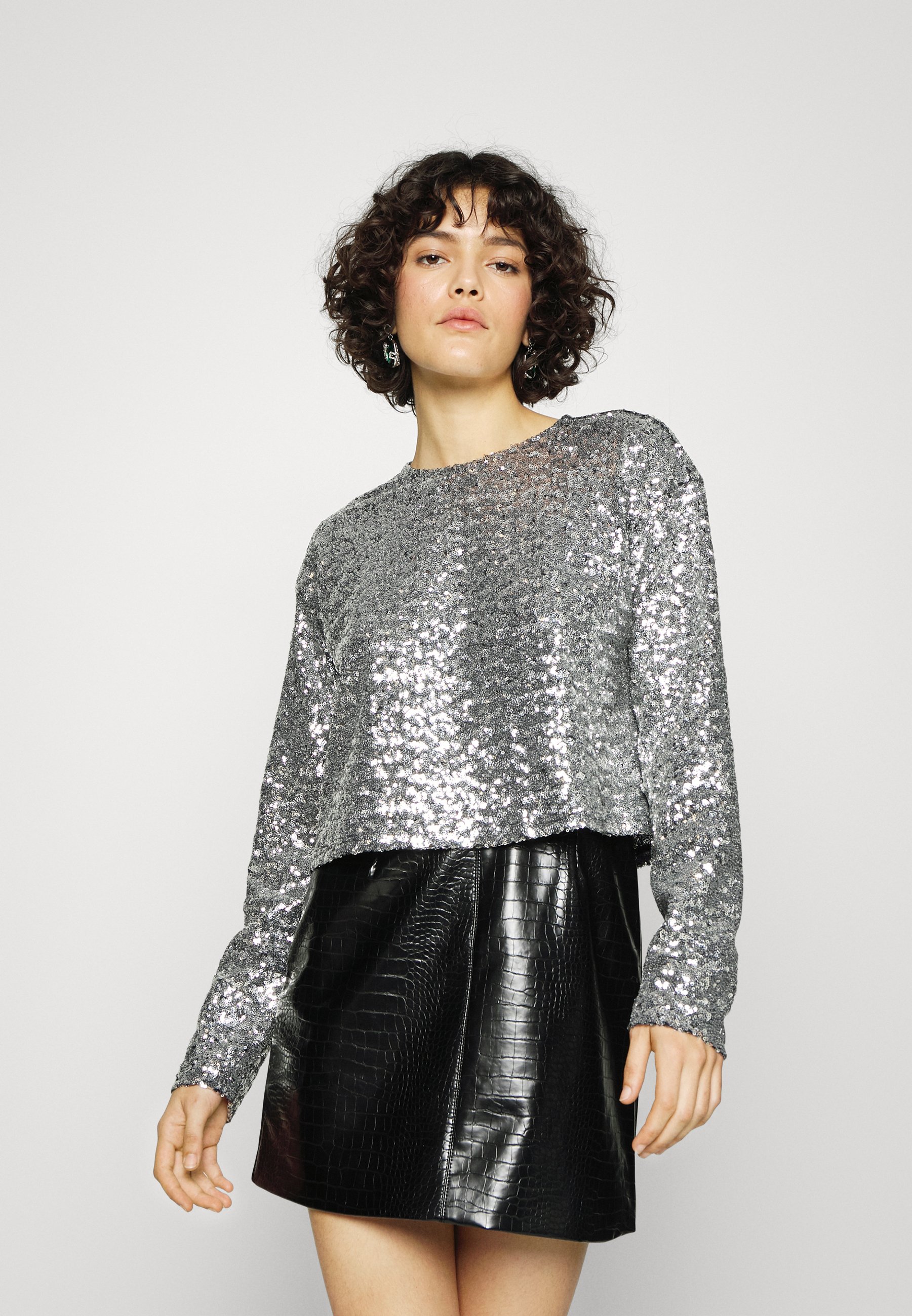 Chemise Argentée Avec Écharpe Femme Maison Margiela | Boutique Maison  Margiela