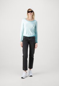 BDG Urban Outfitters VEERA DOUBLE LAYER - Pikkade varrukatega topp - blue