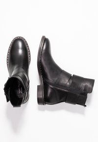 Kennel + Schmenger Botines camperos - black
