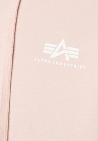 Alpha Industries BASIC HOODY SMALL LOGO - Mikina s kapucňou - pale peach
