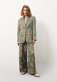 PAVERDY - Pantalon classique - vert