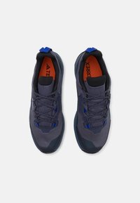 Adidas Terrex AX4 granatowy