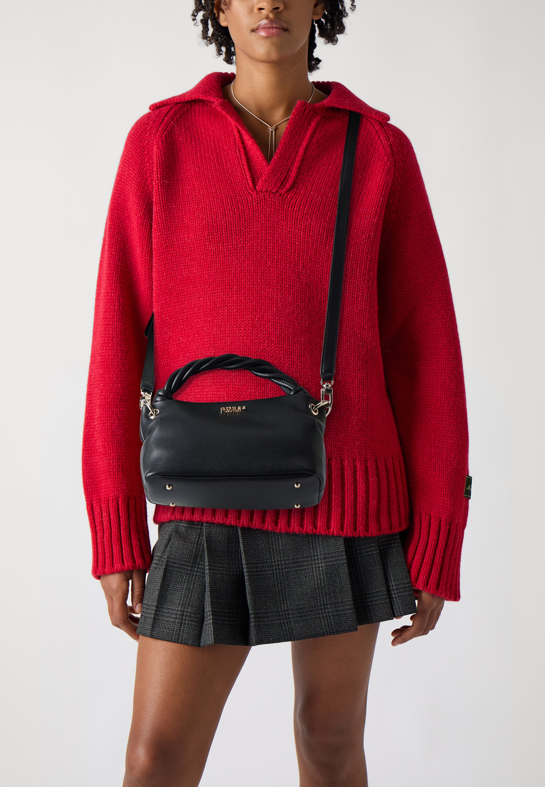 【GUESS ゲス】SANSA TWISTED TOP HANDLE サッチェル Sansa Top-Handle Bag | GUESS