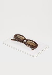Le Specs OUTTA LOVE UNISEX - Solbriller - dark brown
