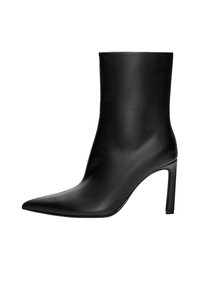 Unausgewählt, black