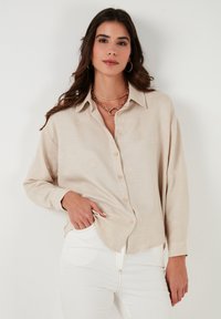 LELA Button-down blouse - cream