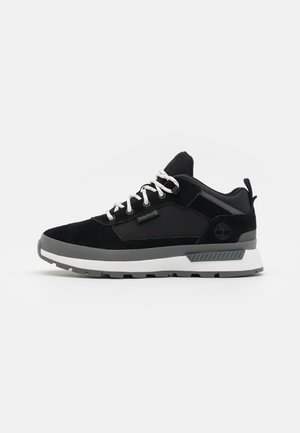 FIELD TREKKER - Sneakers basse - black/grey