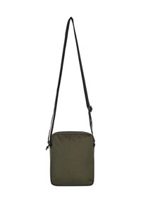 Olive zelená obdĺžniková crossbody taška s čiernym nastaviteľným popruhom, vyrobená z odolnej tkaniny, s hladkým povrchom a zipsom.