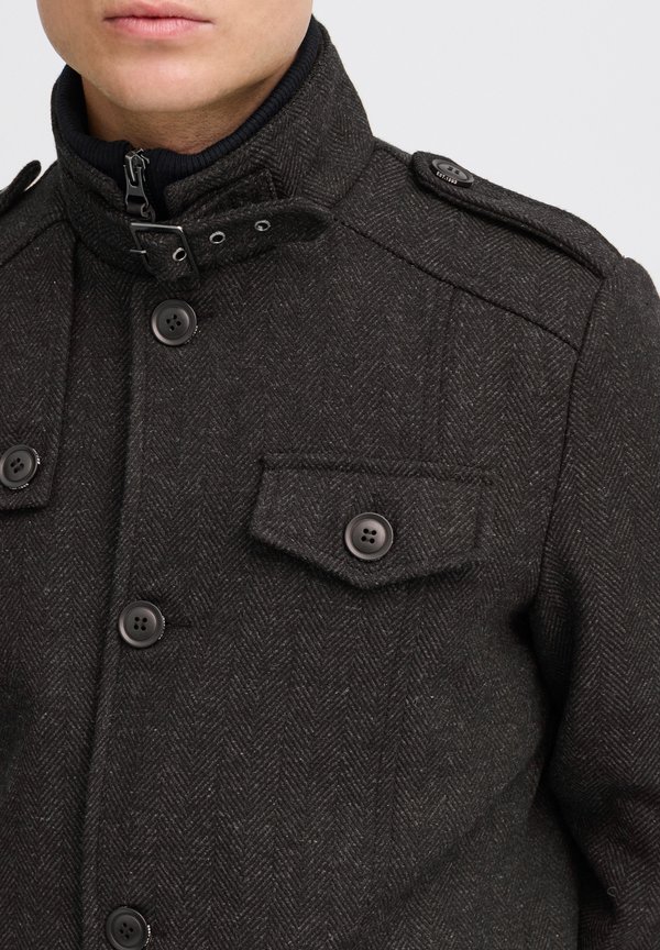 IDBRANDAN - Short coat2