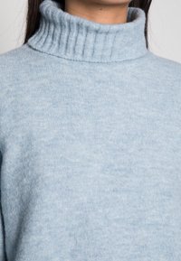 EDITED Sweter