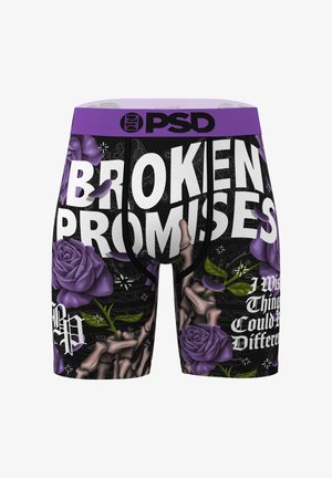 Boxers avec ceinture violette, fond noir, grand texte blanc "BROKEN PROMISES", roses violettes et design de main squelettique.