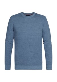 Pulover texturat albastru cu mâneci lungi, guler rotund și mansete și tiv ribbate. Prezintă un material neted, țesut.