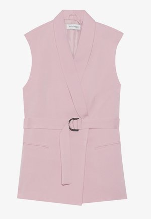 Rožinė be rankovių liemenė su apvyniojimo dizainu, pritvirtinta diržu juosmens srityje su apvaliu sagtimi, turinti dvi priekinės kišenes ir lygų audinio tekstūrą.