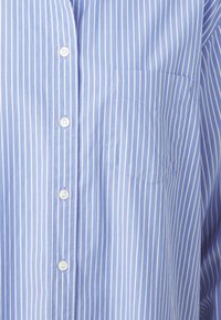 GAP THE BIG SHIRT - Nööpidega pluus - blue/white