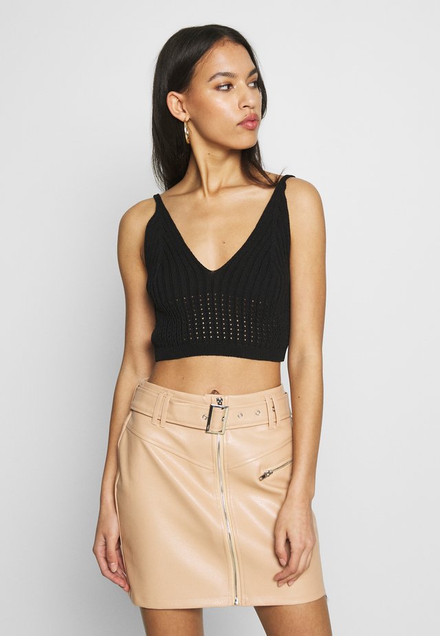 V NECK CROP - Top - black