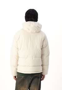 Jack & Jones JJWORLD  mleczny