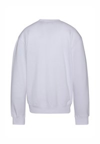 Felpa bianca con maniche lunghe, scollo rotondo, polsini e orlo a coste. Tessuto morbido, texture liscia, design minimalista e senza loghi visibili.