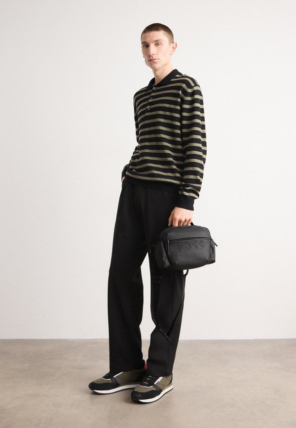 STORMY BUMBAG - Bum bag2