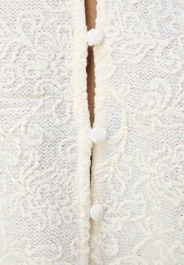 OBJBETTY  - Blouse - tofu2