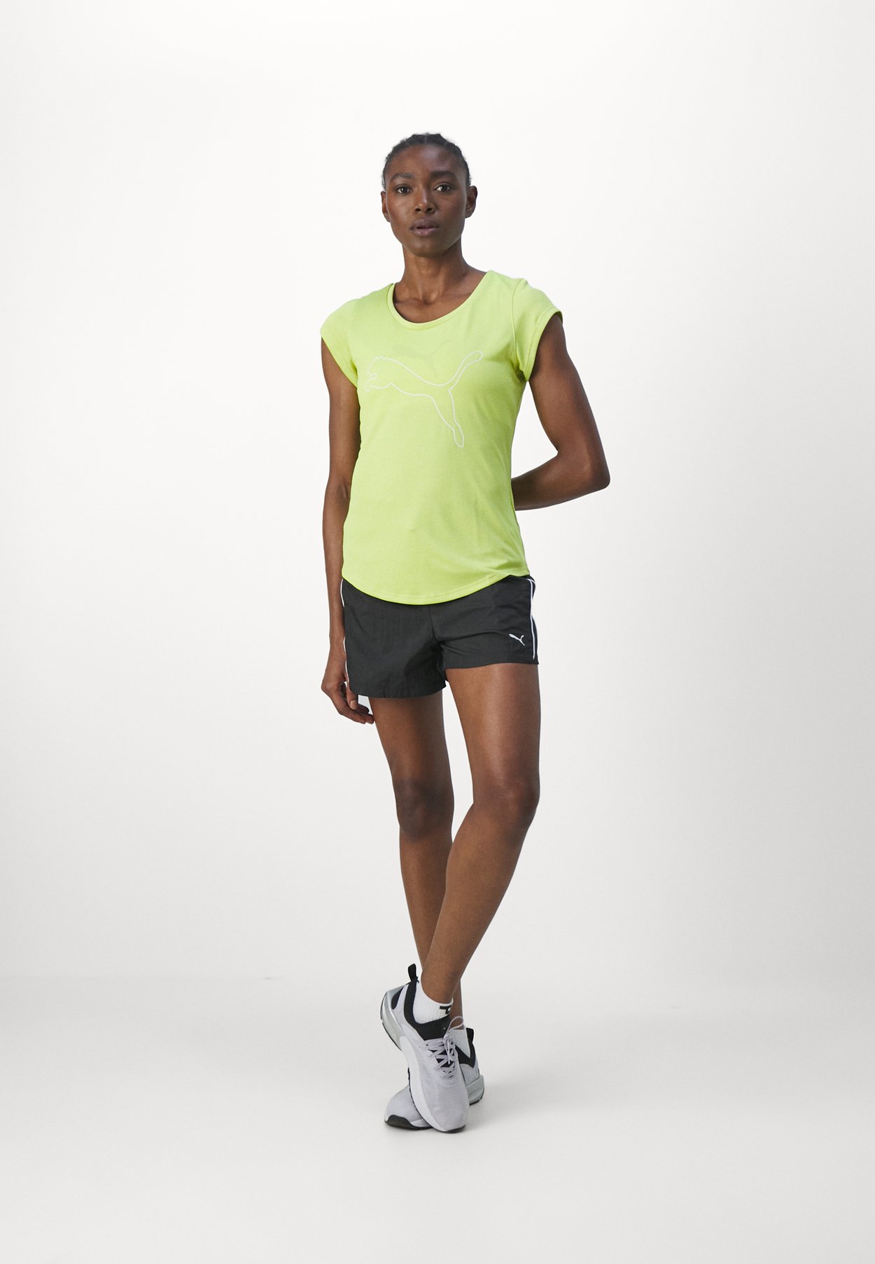 FIT MOVE SHORT