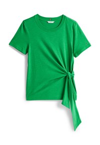 Unselected, radiant green