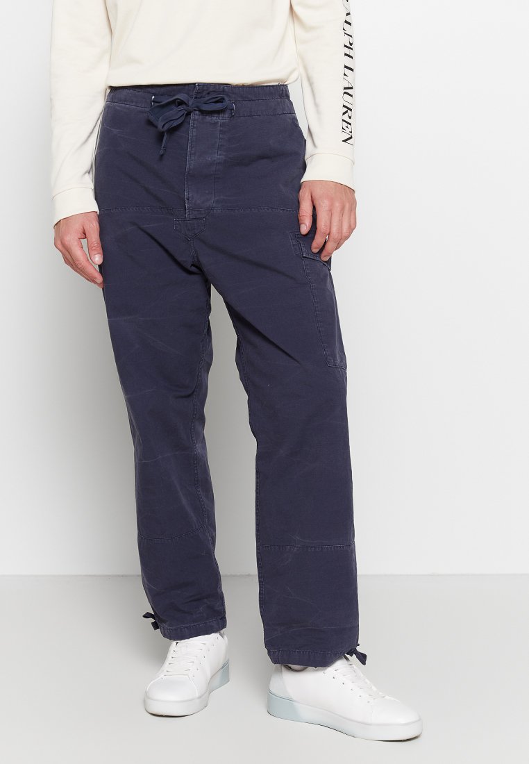 Pantaloni cargo