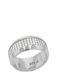 Silver ring med en bred band med en rad av små glittrande stenar, slät polerad yta och graverade detaljer på insidan.