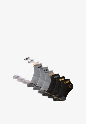 Ensemble de six chaussettes de couleurs assorties : blanc, gris et noir. Chaque chaussette présente des textures variées et un logo "CAT" sur le revers.