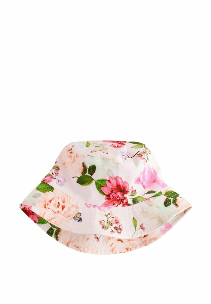Ziedu bucket cepure ar rozā pamatu, kurai ir daudzkrāsainu ziedu un zaļu lapu raksts. Audums ir mīksts, un cepurei ir plata mala.