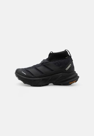 adidas Terrex, FREEHIKER GORE TEX - Chaussures de marche - core black/off white