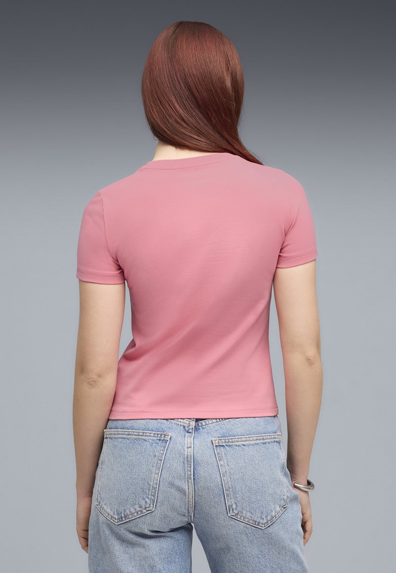 Puma ESSENTIALS SLIM - Jednoduché tričko - wild pink