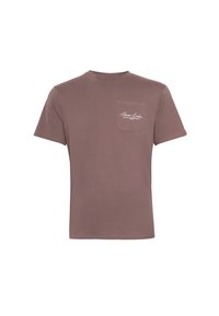 Kortermet T-skjorte i dempet mauve bomull med en brystlomme som har "Casual London" brodert i hvit skrift. Myk tekstur, klassisk passform.